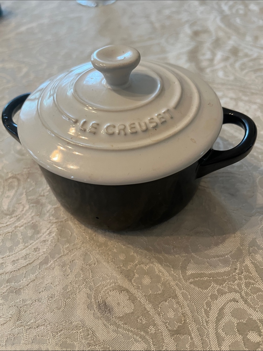Le Creuset White Lid with Black Base Mini Casserole in EUC